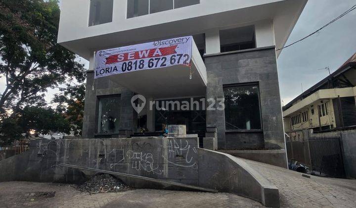 Disewakan Gedung Surapati Cocok Untuk Kantor, Kampus di Mainroad Sayap Dago, Riau Bandung Kota 1