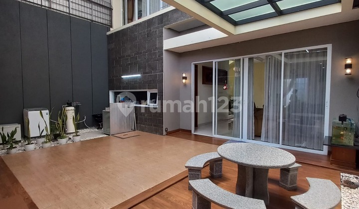 Rumah 2 Lantai Siap Huni, Semi Furnish di Komplek Pondok Hijau, Setiabudi Bandung Rumah 2 Lantai Siap Huni, Semi Furnish di Komplek Pondok Hijau, Setiabudi Bandung