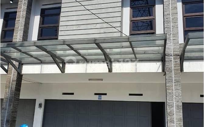 2-Story Shop House 6 Meters Wide in Batununggal Indah Raya, Spacious & Functional Room 1