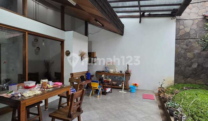 Rumah Mainroad Sukajadi Cocok Untuk Cafe, Kantor, Toko Hanya 1 Menit ke PVJ Mall dan 2 Meni ke RSHS