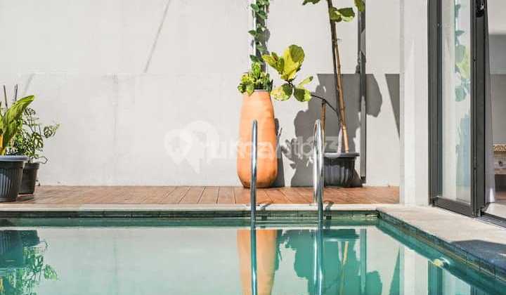 For Sale Villa with Mountain View in Dago, Bandung City Near Intercontinental Hotel, Already Generating Monthly Passive Income!!