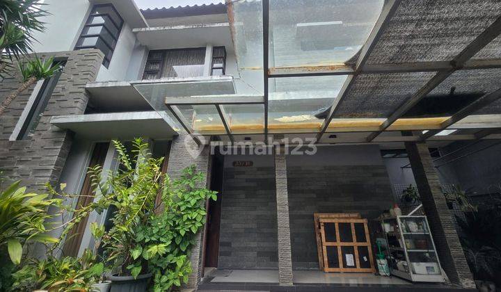 Rumah Semi Furnished di Setraduta, Bandung Kota. Dekat Tol Pasteur, Kampus, Dan Rshs 2