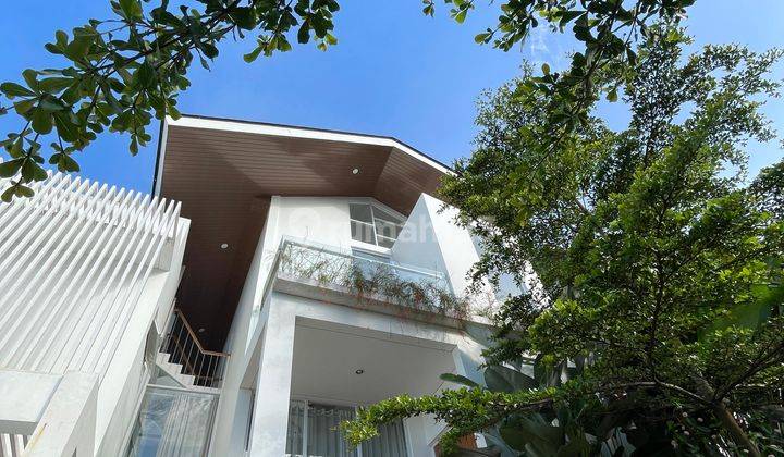 Dijual Villa Adem di Dago Pakar, Bandung View Gunung, Ada Kolam Renang 2