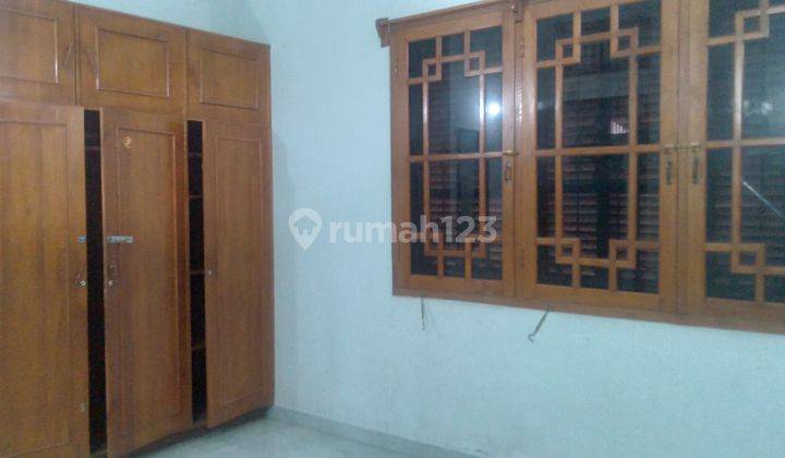 Rumah di Caturtunggal, halaman dpn luas & halaman blkg. Cck untuk usaha.Area bisnis & komersil. 8