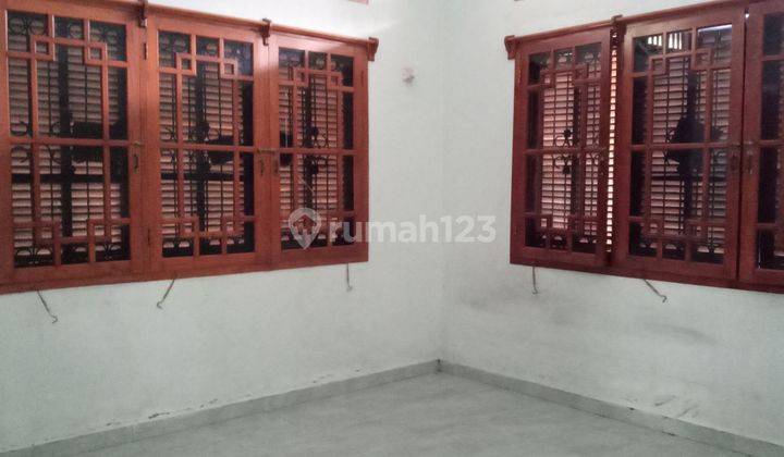 Rumah di Caturtunggal, halaman dpn luas & halaman blkg. Cck untuk usaha.Area bisnis & komersil. 12