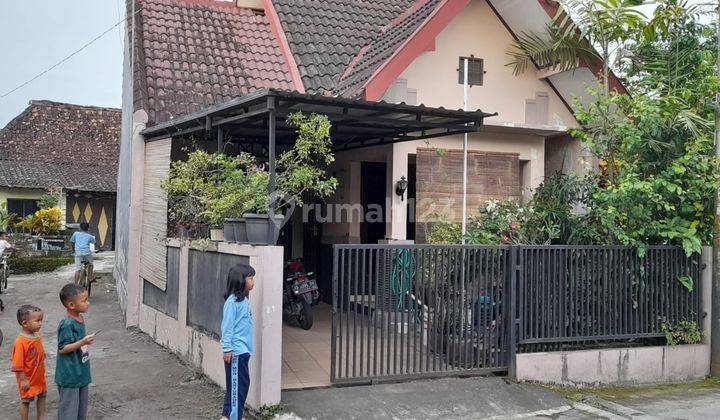 Rumah minimalis di Demakijo, Banyuraden.Dekat dg Mc'D. Rumah SHM Butuh Renovasi 1