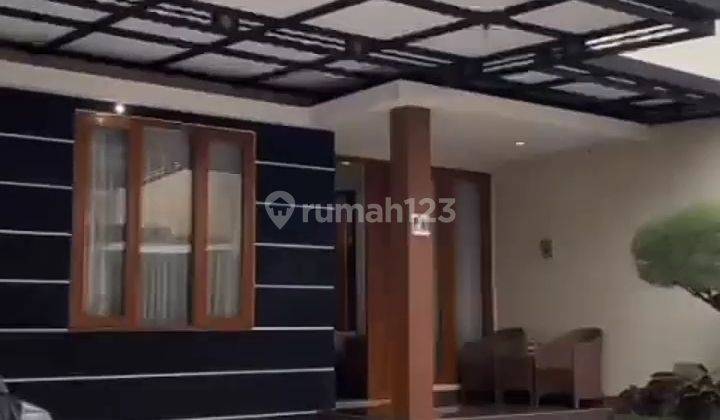 Rumah full luxury furnish, serasa di hotel. Area Kodya Yogyakarta.Cck utk Guest House/ Homestay.Interior mewah. One Gate, Security 24 jam. 1