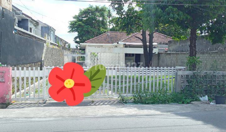 Rumah di Selatan Amplaz, cck untuk usaha & kantor.Parkir luas & teduh pepohonan. 2