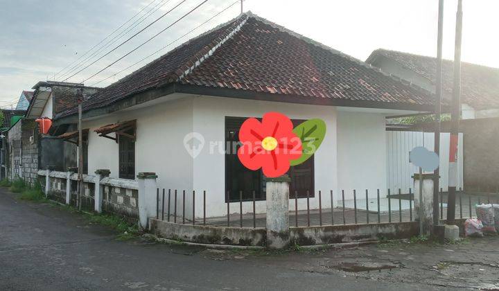 Rumah minimalis di Jln.Veteran, Umbulharjo. Cck untuk keluarga kecil. 1