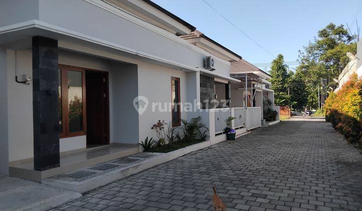 Rumah baru 100% (Cluster) siap huni, di utara Jogya Bay dekat SD Model. Lantai granit. 2