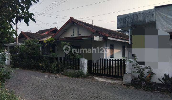 Tanah di Pogung, dekat UGM (rumah hitung tanah).Area komersil, lingkungan kampus & kost2an. 2