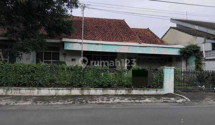 Rumah Tua (hitung Tanah) Di Demangan Baru, Posisi Hook, Kawasan Premium Komersiil & Bisnis, Akses Mudah Jln Lebar & Rata, Dekat Dg Olifant School, Sma Debrito, Univ Atmajaya, Univ Sanata Dharma, Ugm, Amplaz, Kost2-an, Gym, Kuliner, Cafe. Strategis Banget. 1