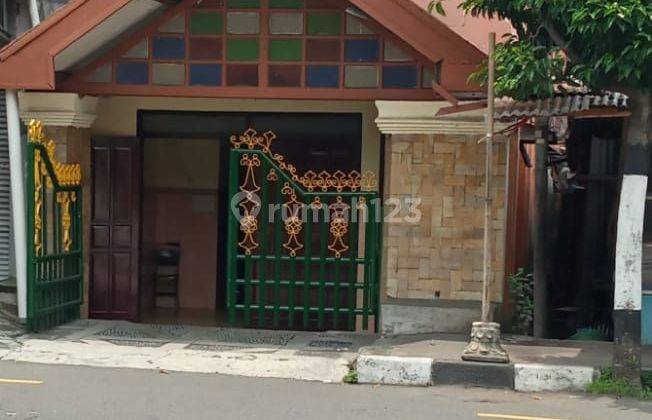 Dekat Ugm, Rumah Induk & 30 Kamar Kost Di Jln.monjali, Utara Tugu Yogyakarta. Hitung Tanah.  1