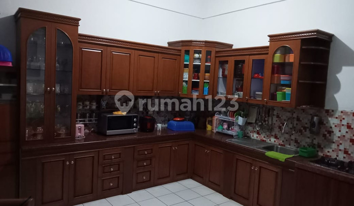 Dijual Cepat Rumah Tinggal Nyaman Beserta Isinya, Ada Usaha Kos kosan Daerah Sayap Ahmad Yani 4