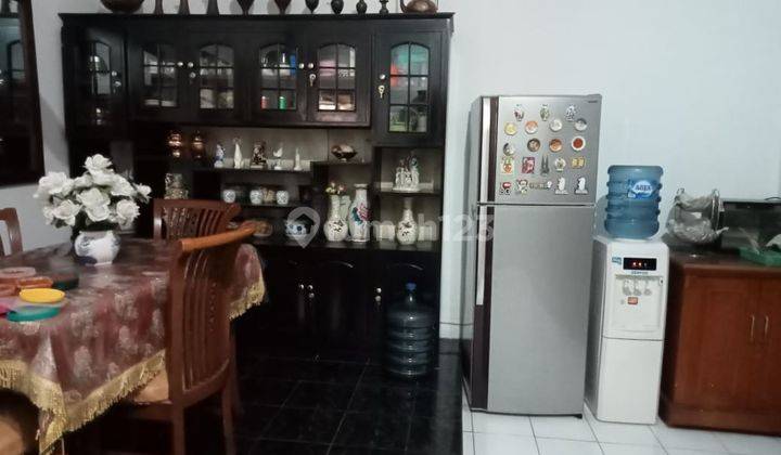 Dijual Cepat Rumah Tinggal Nyaman Beserta Isinya, Ada Usaha Kos kosan Daerah Sayap Ahmad Yani 8