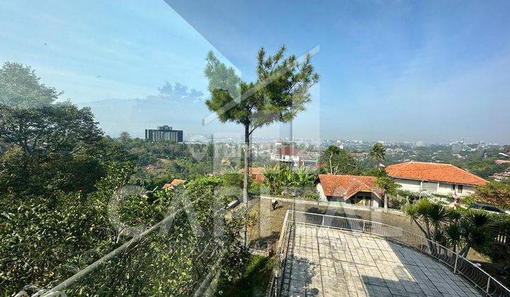 Villa Cantik Di Bukit Pakar Dago Dengan View Maksimal Banget 2