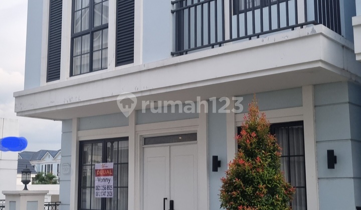 DIJUAL CEPAT  MURAH  3 LANTAI,HOOK,DOBLE DECKER FULL FURNISHED dan ELEKTRONIK ,SIAP HUNI TINGGAL BAWAH KOPER DI LAVON  2 SWANCITY  PASAR KEMIS,TANGERANG BANTEN. HUB. VONNY 0821xxxxxxxx 2