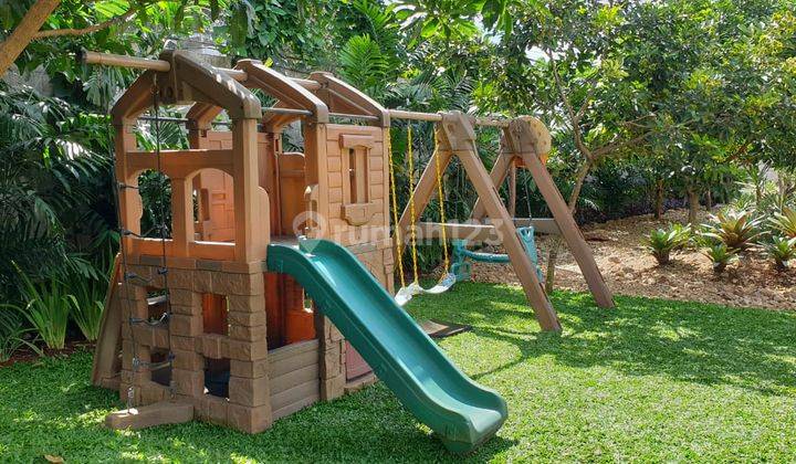 Rumah berarsitektur menawan serta berlokasi strategis di selatan Jakarta