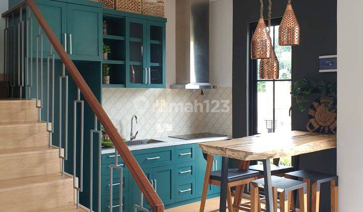 Rumah berarsitektur menawan serta berlokasi strategis di selatan Jakarta