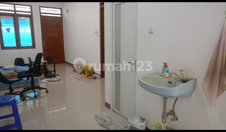 Rumah Minimalis Strategis Siap Huni, Taman Kopo Indah