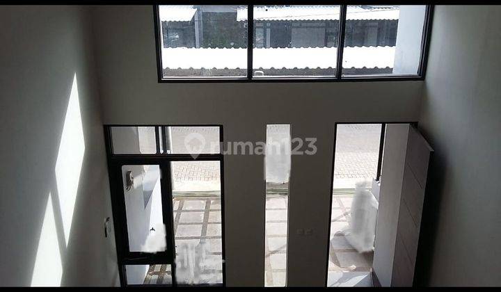 Rumah Minimalis 2 Lantai Strategis Dekat Tol Kopo, Sayap Taman Kopo Indah 1