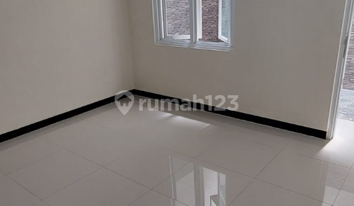 Rumah Cluster 1,5 Lantai Bagus Strategis, Tanlman Kopo Indah