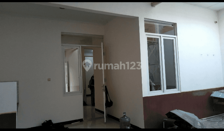 Rumah Minimalis siap huni sudah renovasi,  Taman Kopo Indah 1