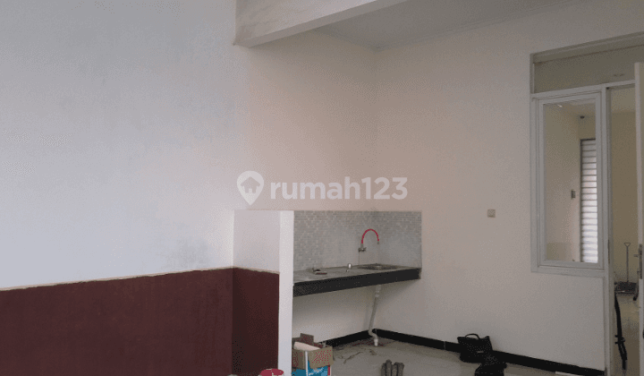 Rumah Minimalis siap huni sudah renovasi,  Taman Kopo Indah 2