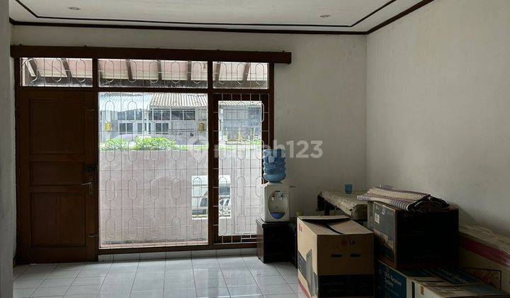 Rumah Hook bagus sudah renovasi, Taman Kopo Indah 2