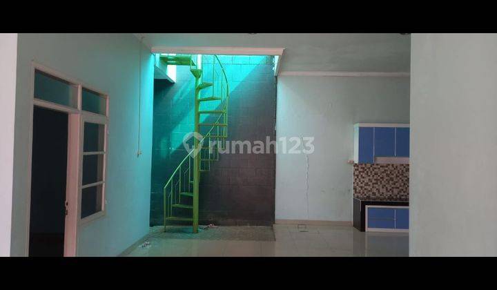 Rumah 1,5 lantai Minimalis siap huni, Taman Kopo Indah 1