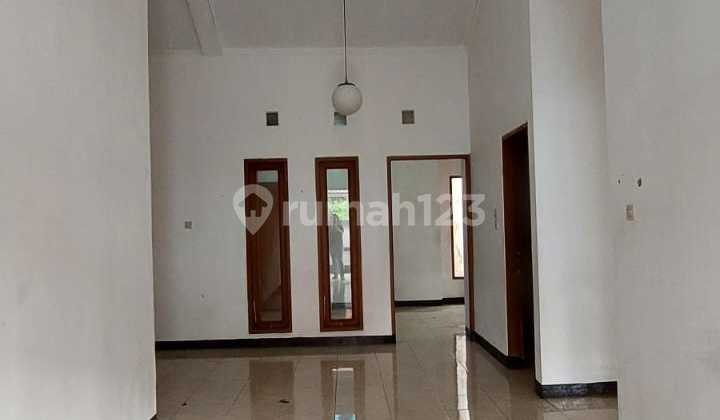 Rumah Strategis Asri dan Nyaman, Taman Kopo Indah Rumah Strategis Asri dan Nyaman, Taman Kopo Indah