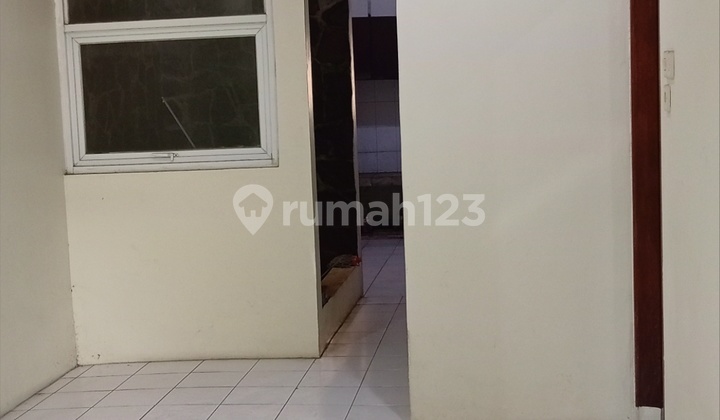 Rumah Strategis 2 Lantai Asri Nyaman, Taman Kopo Indah SHM Rumah di Taman Kopo Indah