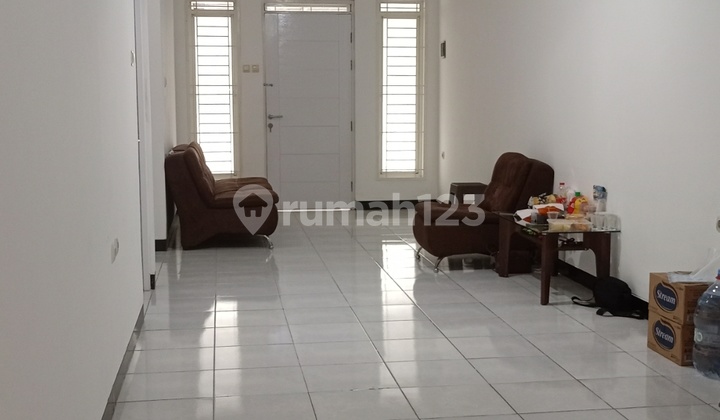 Rumah Minimalis Strategis Murah Sisp Huni, Taman Kopo Indah 2