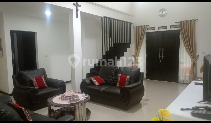 Strategic Hook House Ready to Occupy, Kopo Indah Garden Strategic Hook House Ready to Occupy, Kopo Indah Garden