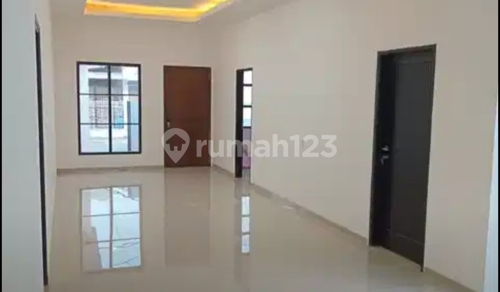 Rumah Minimalis Modern Sudah Renovasi Total, Kopo Permai