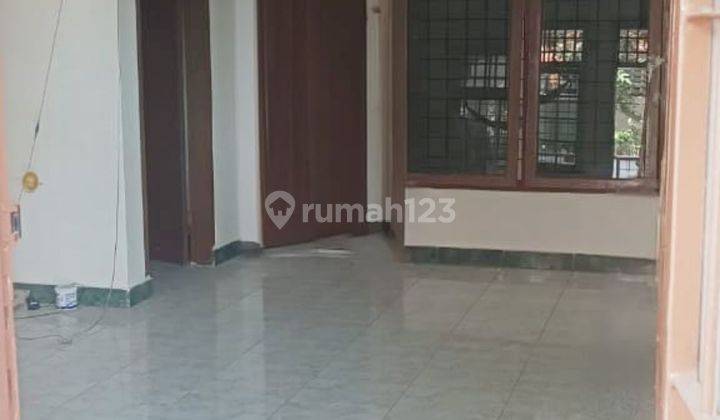 Rumah 2 Lantai Bagus Siap Huni, Taman Kopo Indah 1