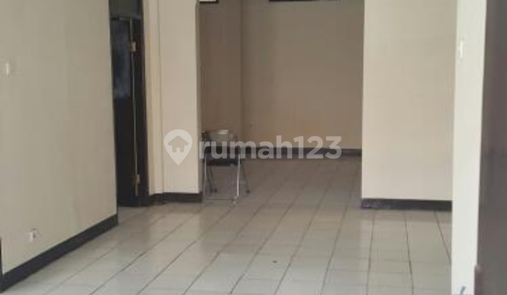 Hook House Ready to Live Near Mainroad, Taman Kopo Indah