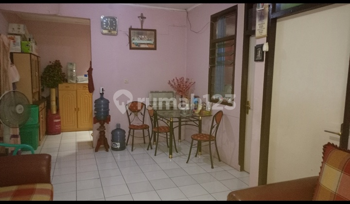 Rumah 1,25 Lantai Jual Cepat Murah,Taman Kopo Indah