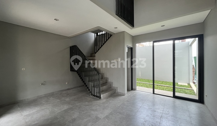 Rumah Siap Huni Dekat Sekolah Icm, Pasar Modern, dan Tol, Tanpa Dp