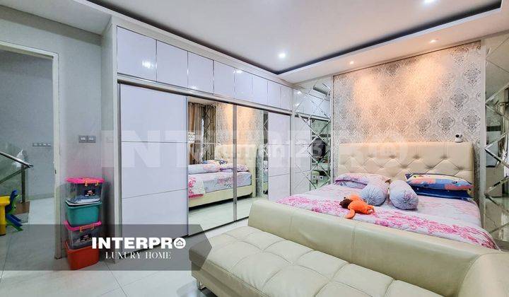 Disewakan Rumah 4 Lantai Permata Buana Design Minimalis Ada Kolam 6