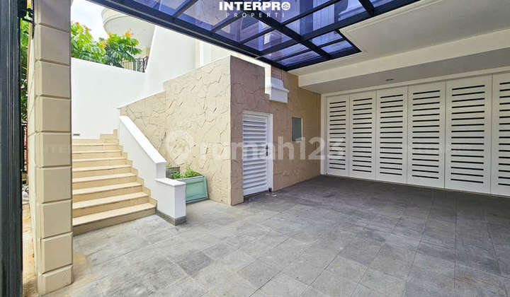 Rumah 3 Lantai Puri Kencana Layout Skylight Sangat Prima - 200M2 2