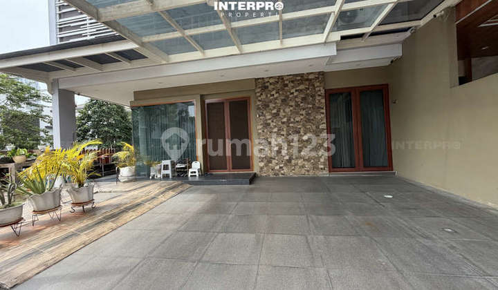 Rumah 3,5 Lantai Siap Huni Puri Mansion Hadap Selatan - 174M2 2