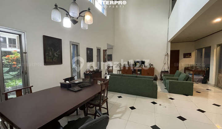 Rumah 2 Lantai Dijual Puri Kencana Hadap Selatan - Luas 360M2 2