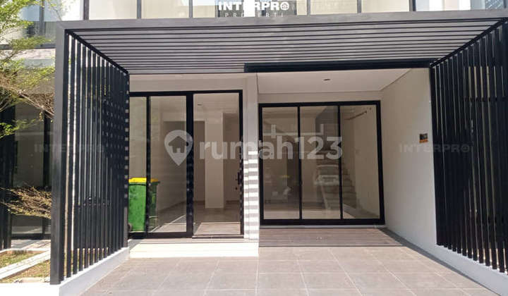 3-Story House for Rent at Anwa Residence Meruya - 60m2 Area