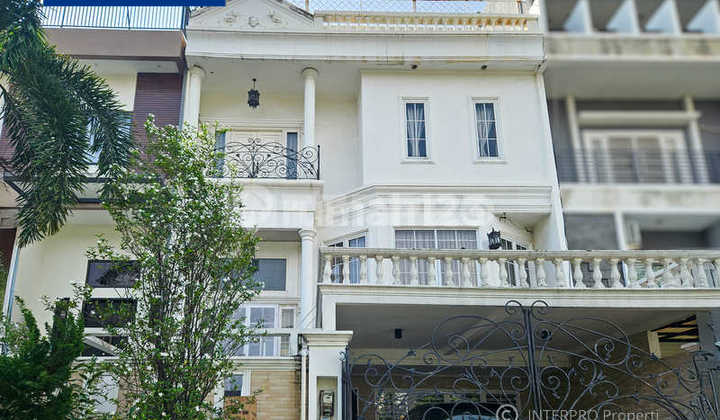 Rumah 3,5 Lantai Dijual American Classic Pik Siap Huni - LT 150M2