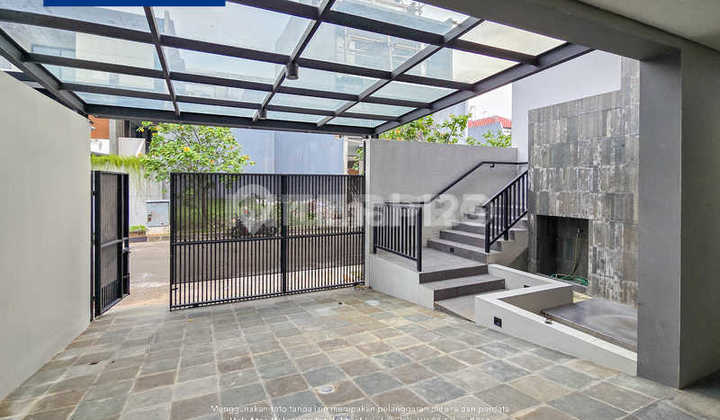 Rumah Brand New 3 Lantai Dijual Taman Permata Buana - LT 144M2