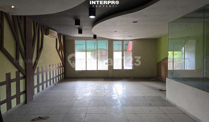 2-Story Shop House for Rent at Pasar Puri Indah, Kembangan - Area 80M2