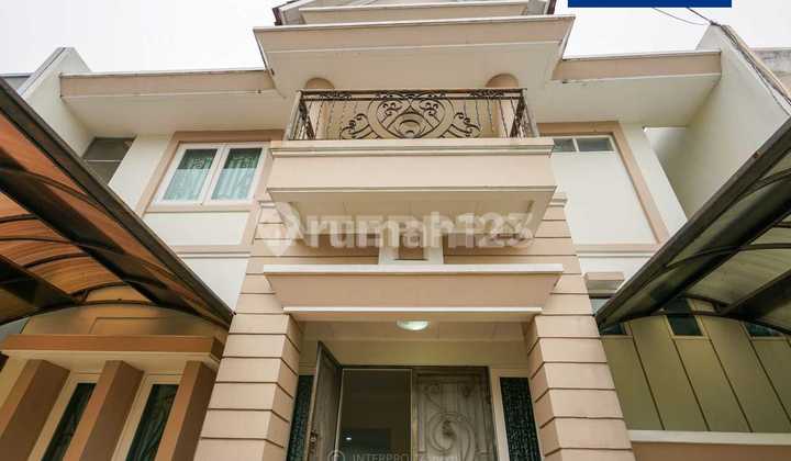 Ready-to-Occupy House for Sale in Daan Mogot Baru, Taman Ubud Cluster - 200M2 2