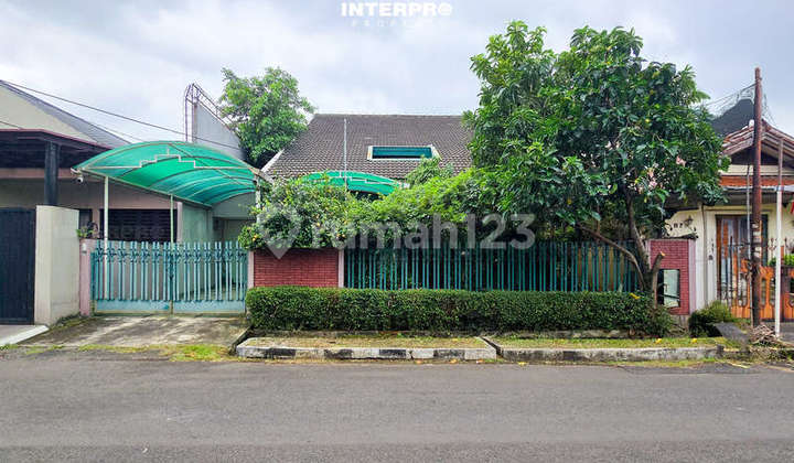 Rumah Dijual Cepat Tosiga Karmel - Luas Tanah 318m2 SHM Rumah Dijual Cepat Tosiga Karmel - Luas Tanah 318m2 SHM