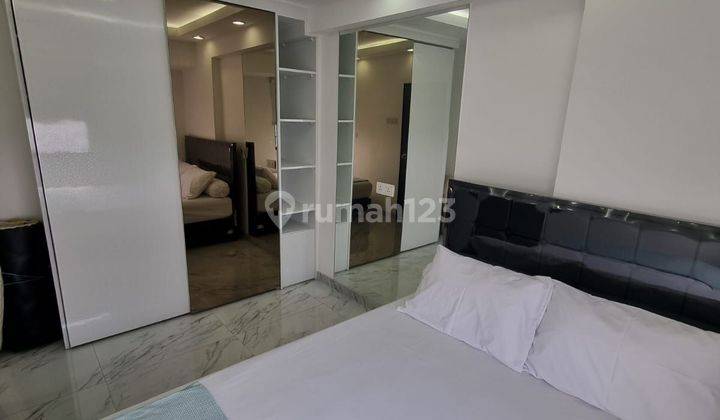 Apartemen gateway Ahmad Yani 3 Kamar Tidur Bagus Furnished  2